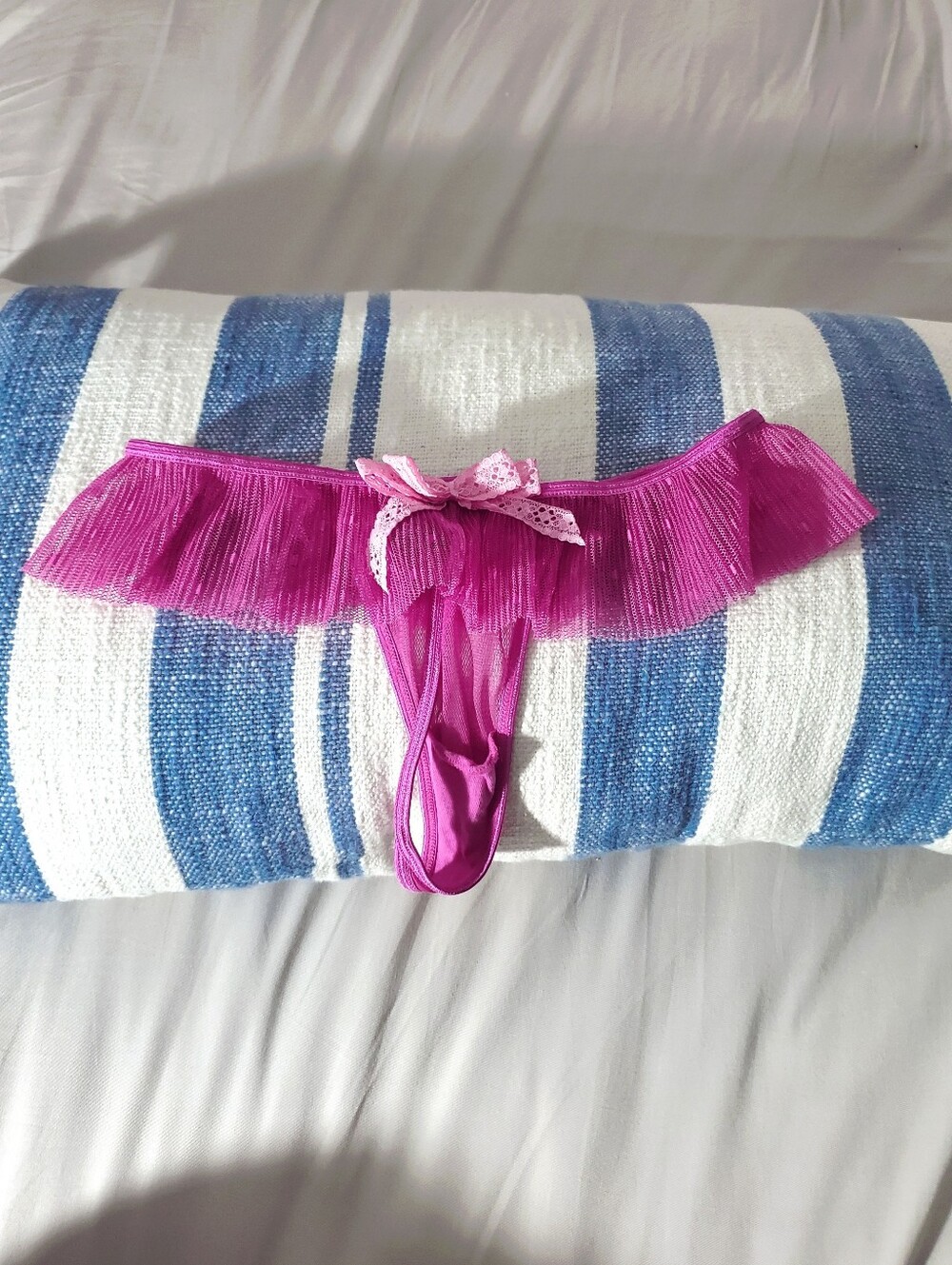 Vintage La SENZA "LOVE" Line- Magenta Skirt Trim Low Rise Panty - Picture 3 of 8